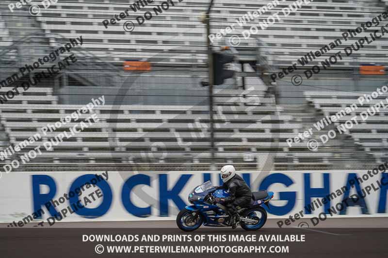 Rockingham no limits trackday;enduro digital images;event digital images;eventdigitalimages;no limits trackdays;peter wileman photography;racing digital images;rockingham raceway northamptonshire;rockingham trackday photographs;trackday digital images;trackday photos